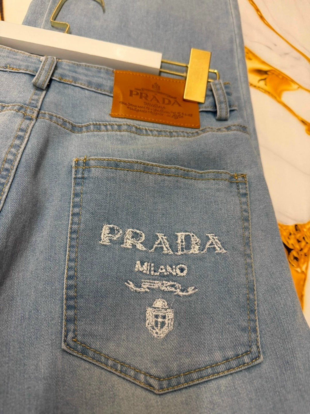 джинсы prada,женские джинсы,джинсы,модные джинсы,стильные джинсы