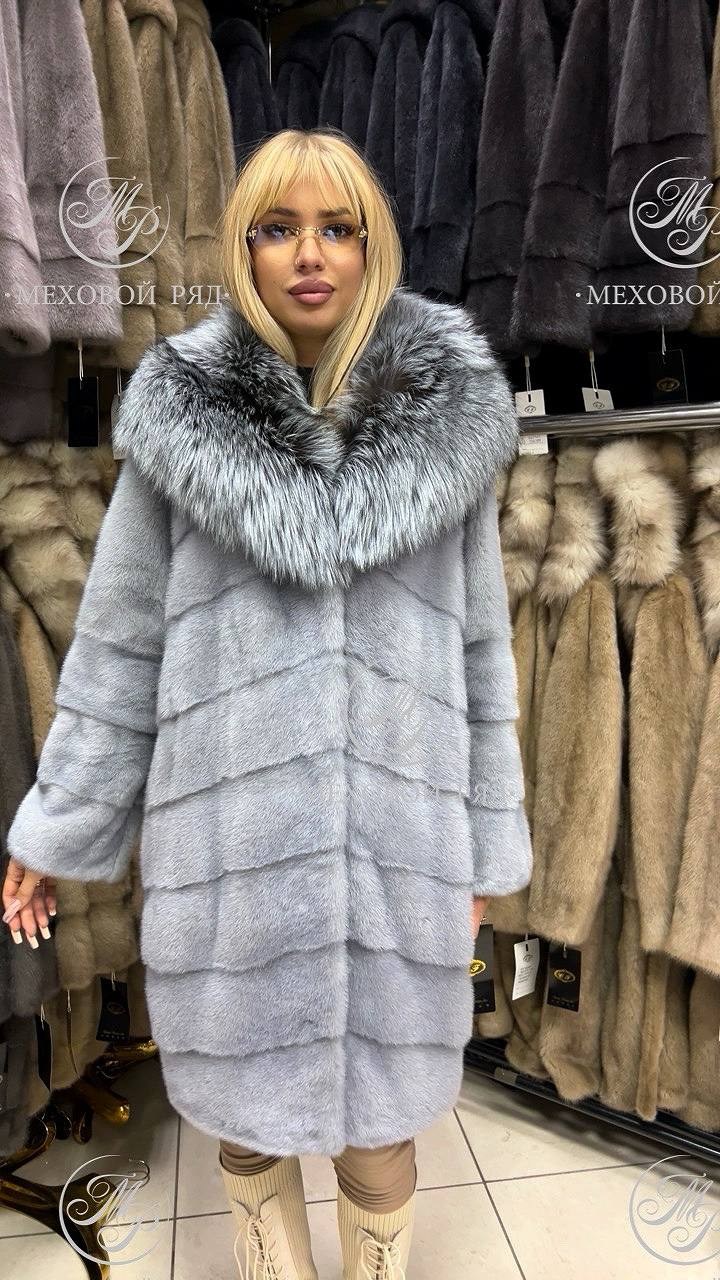 серая норковая шуба с капюшоном из чернобурки,шуба из норки с капюшоном из меха чернобурой лисы,шубка из меха импортной норки с капюшоном чернобурой лисицей,норковая шуба графит с чернобуркой,шуба нор