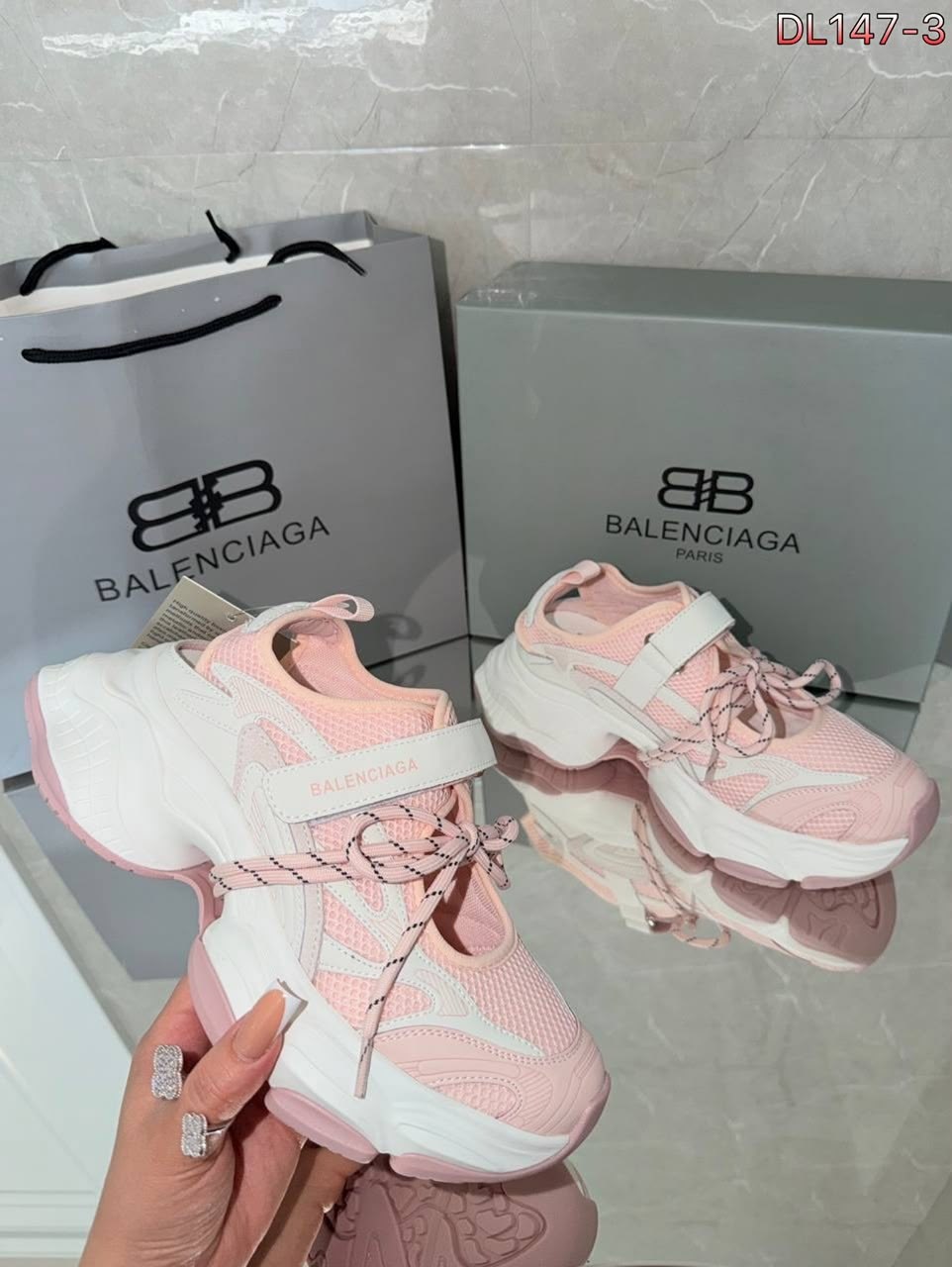 кроссовки balenciaga,кроссовки женские balenciaga,кроссовки balenciaga track,кроссовки balenciaga track balenciaga,босоножки balenciaga