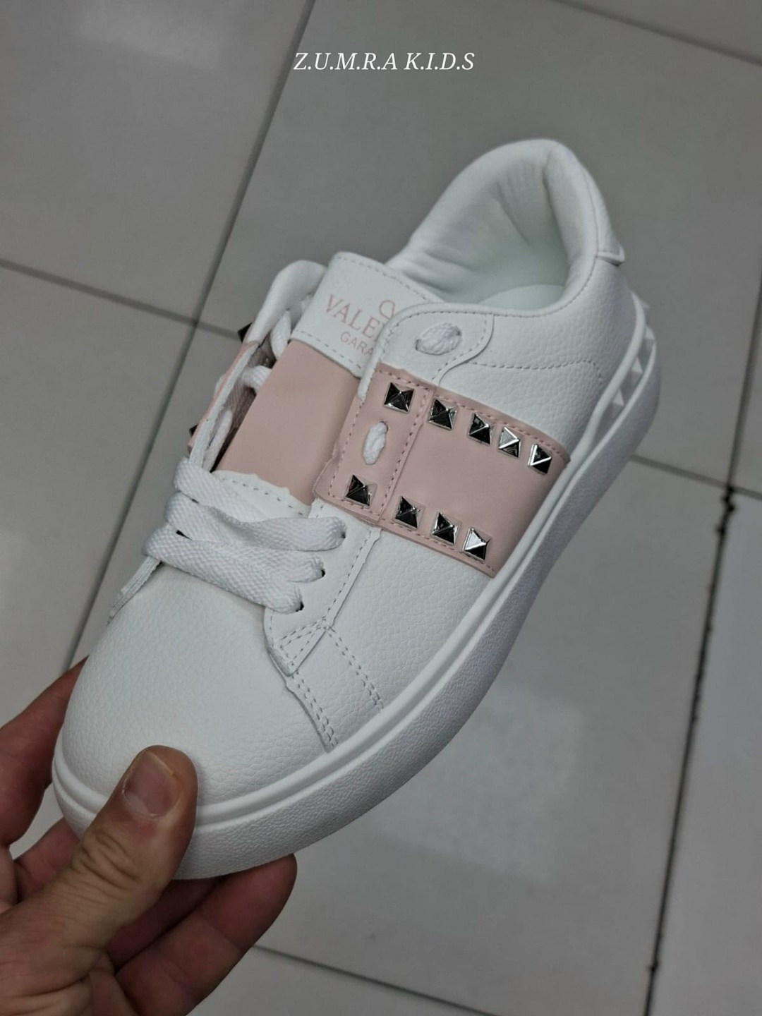 ,кроссовки valentino,кеды валентино женские,женские кроссовки,кроссовки для женщин
