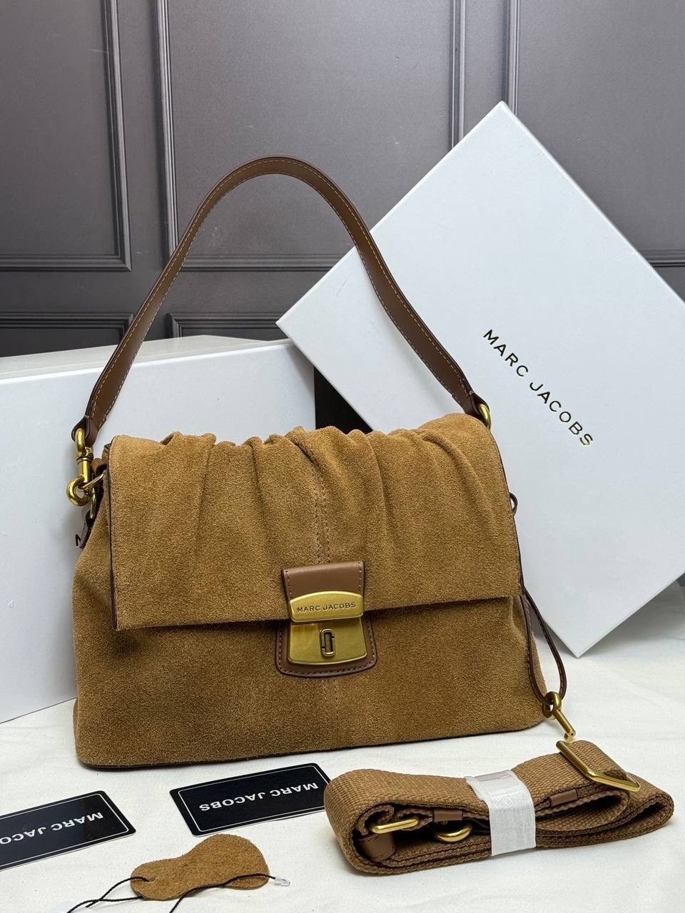 роскошная сумка из замши balenciaga rodeo,сумка,сумка фенди замшевая,женская сумка,замшевая сумка