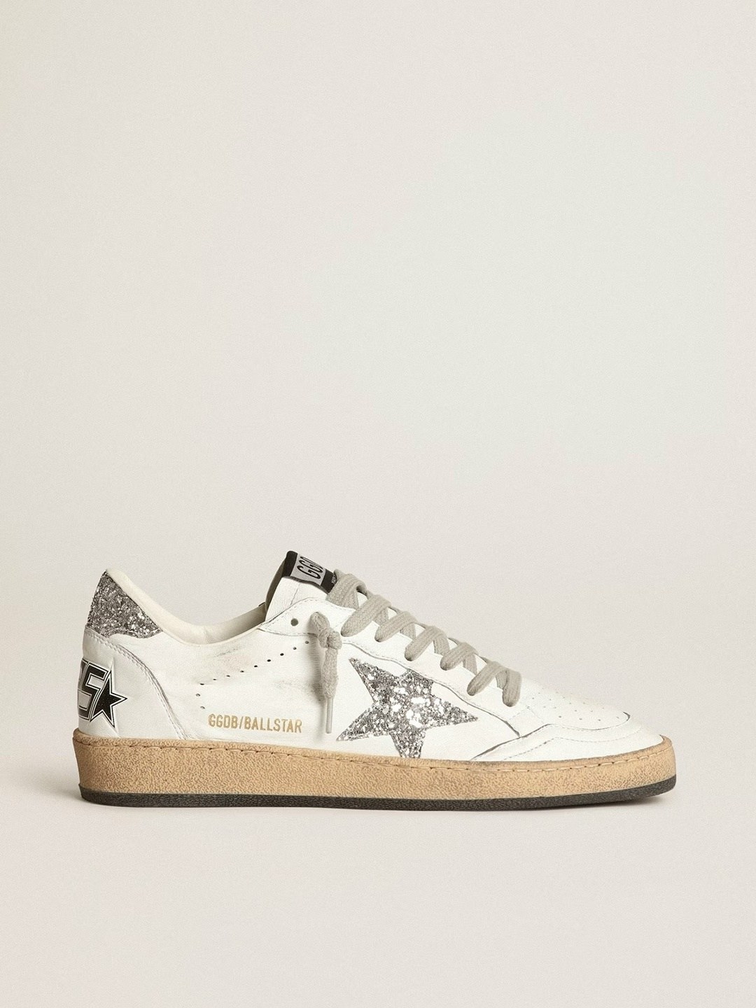 кроссовки golden goose ball star,golden goose кеды ball star с блестками белый,golden goose ball star,golden goose deluxe brand белые кожаные кроссовки,кроссовки golden goose