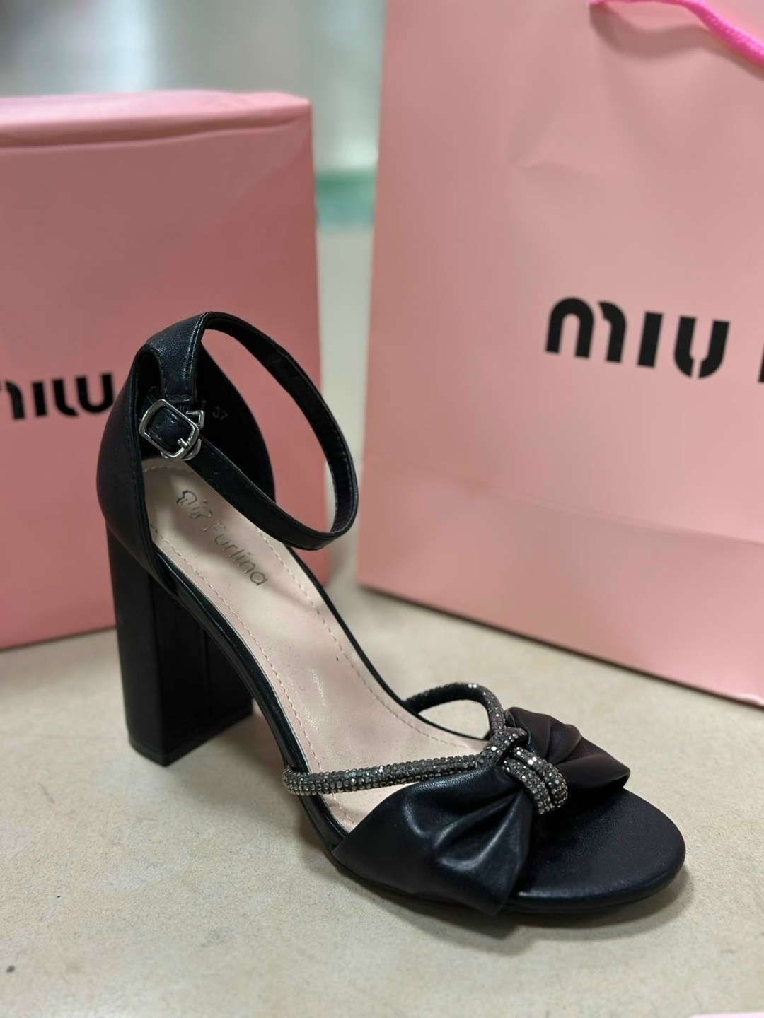 босоножки miu miu,босоножки на каблуках,босоножки на высоком,женские босоножки,босоножки высоком каблуке