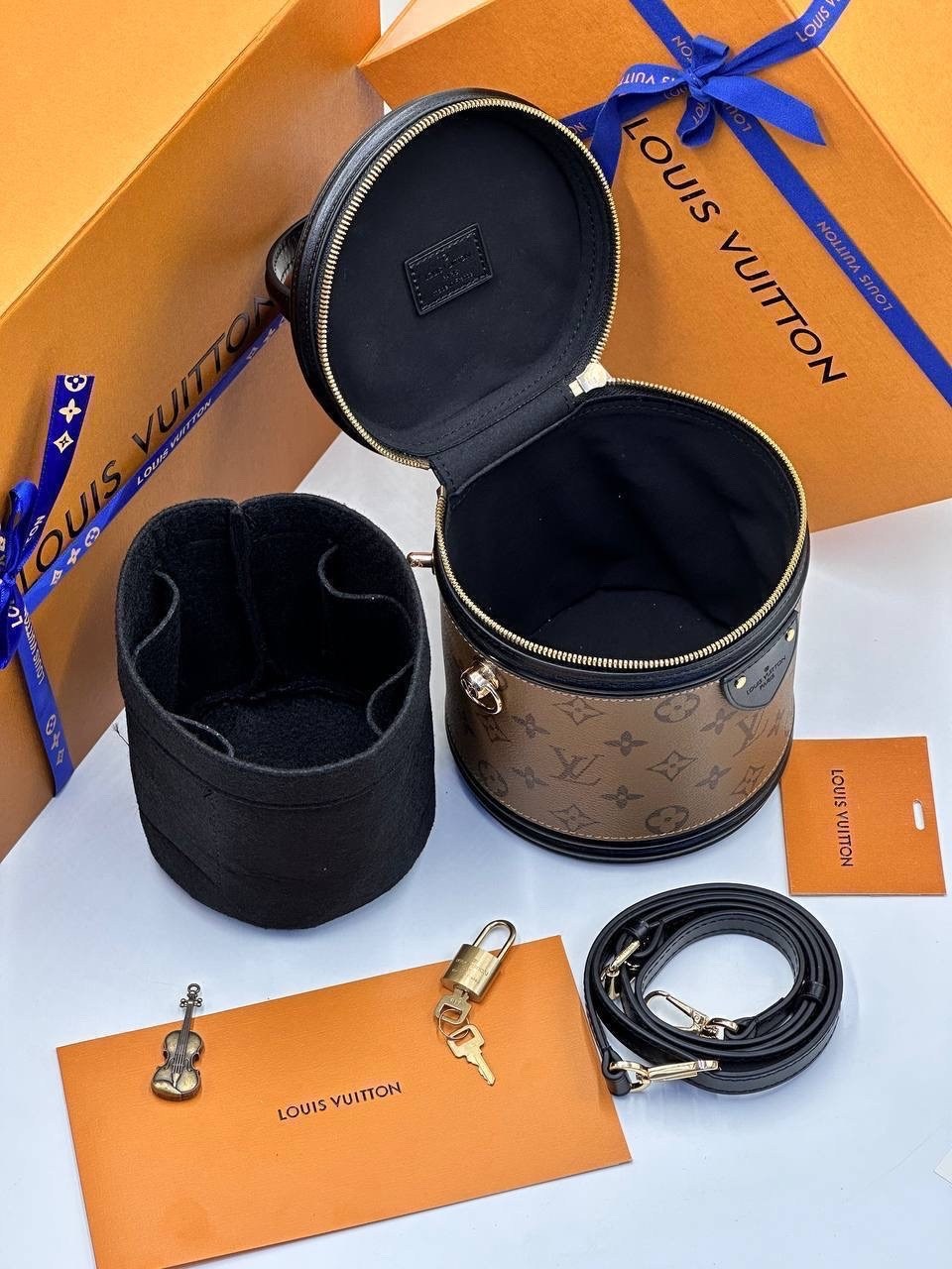 сумка louis vuitton cannes,сумка ведро louis vuitton,женская сумка louis vuitton,louis vuitton сумка,louis vuitton сумка на плечо