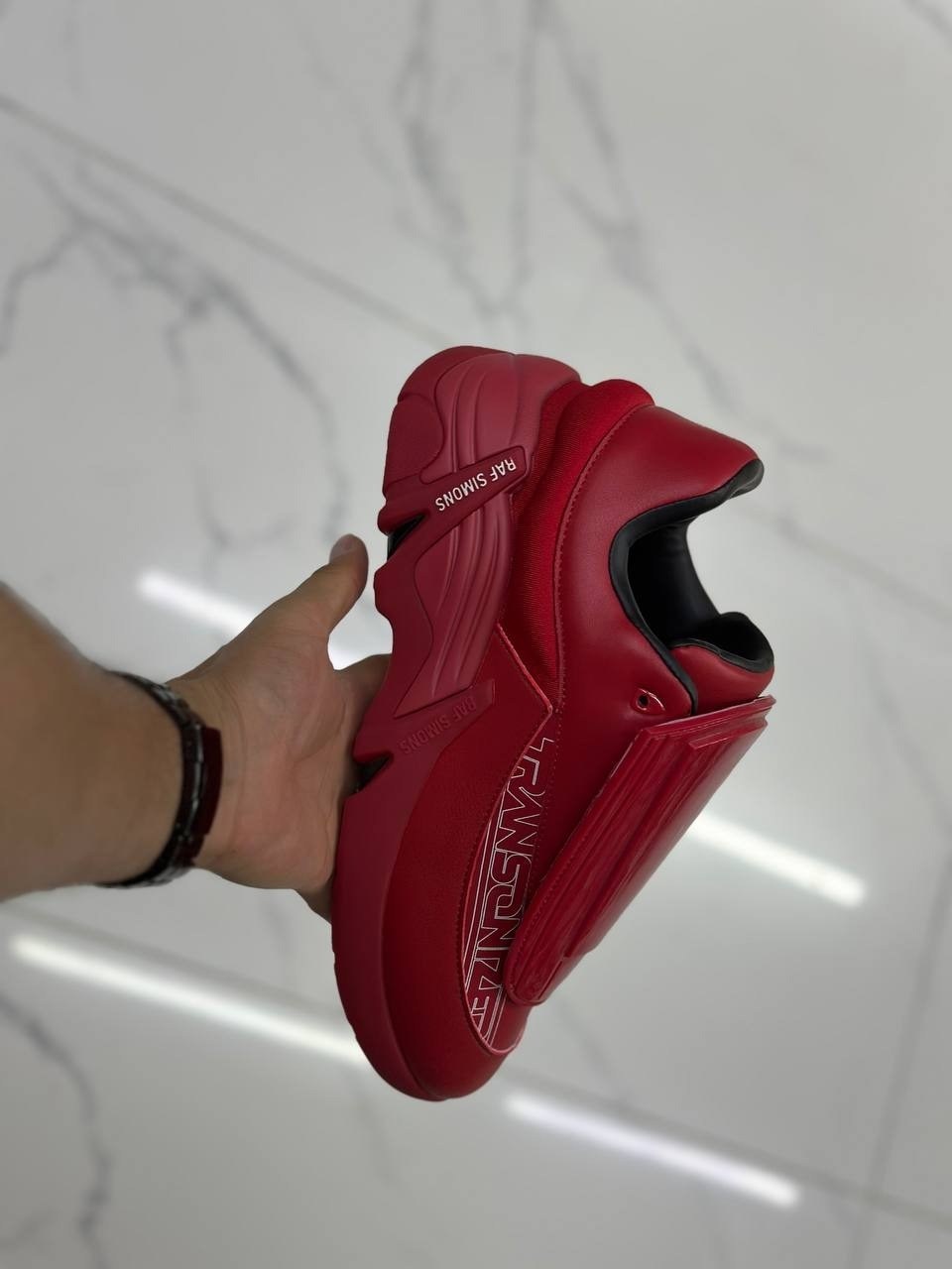 женские кроссовки balenciaga,кроссовки balenciaga,кроссовки balenciaga triple s,кроссовки баленсиага женские,кроссовки