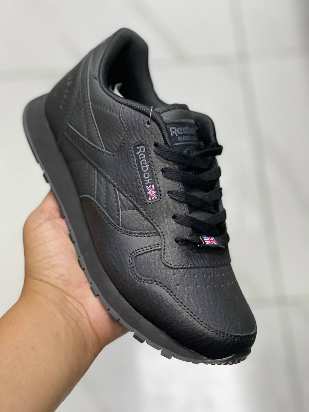 reebok кроссовки 'classic',кроссовки мужские reebok classic leather,кроссовки reebok,мужские кроссовки reebok,reebok кроссовки в черный