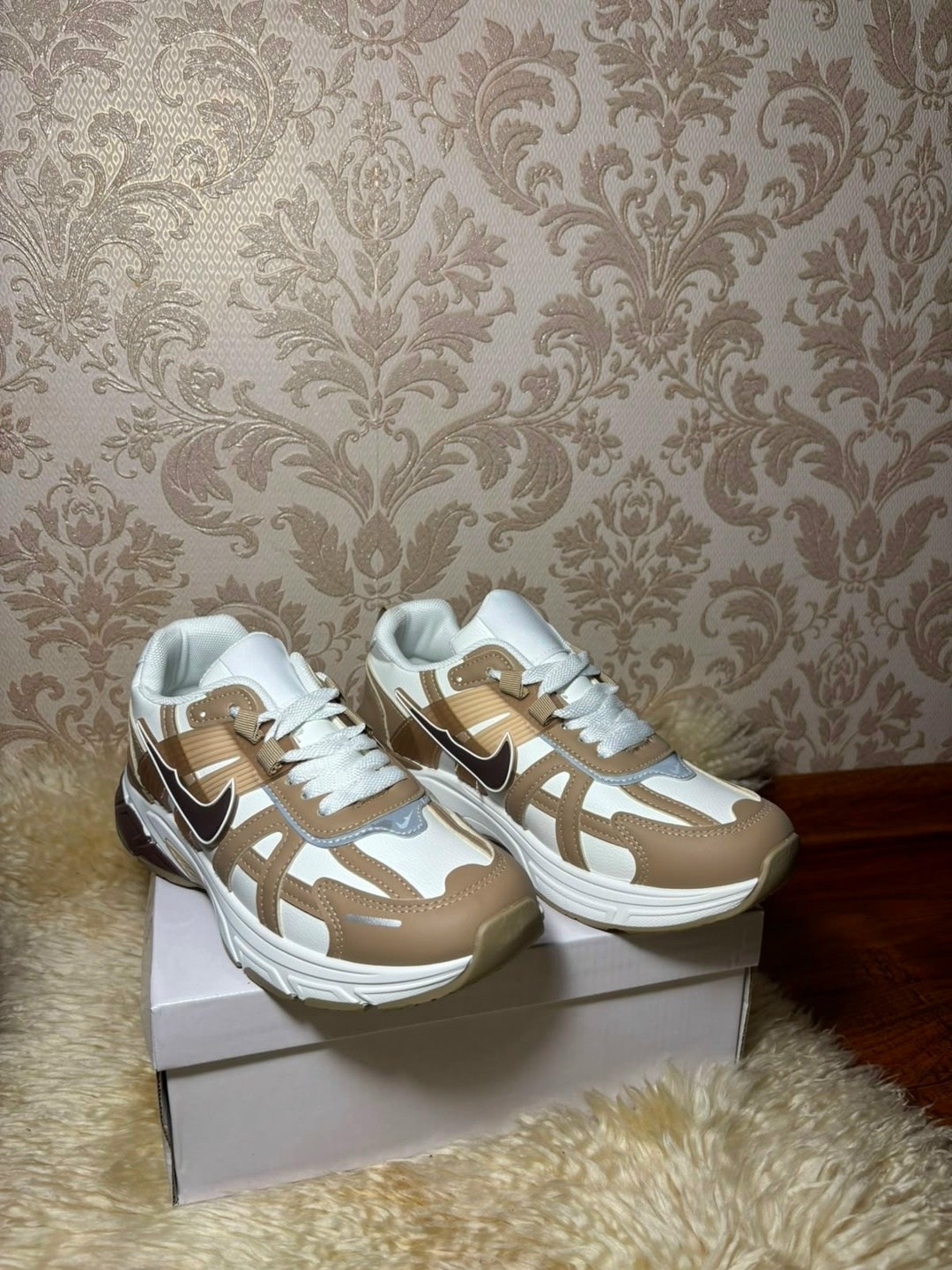 женские кроссовки nike,кроссовки nike v 2 k run,кроссовки nike,кроссовки,кроссовки женскиe