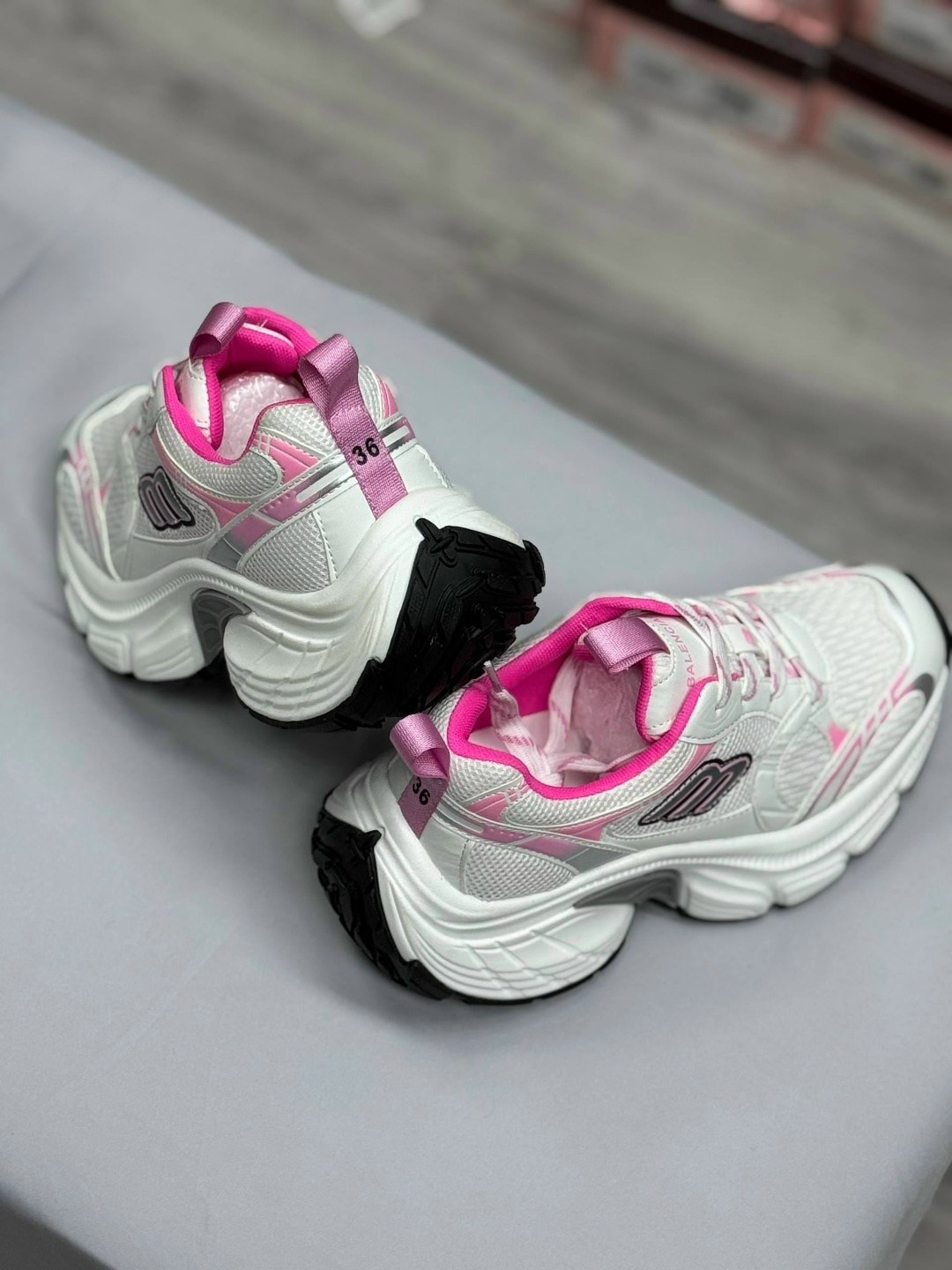 женские кроссовки balenciaga,кроссовки женские,кроссовки balenciaga,кроссовки баленсиага женские,кроссовки