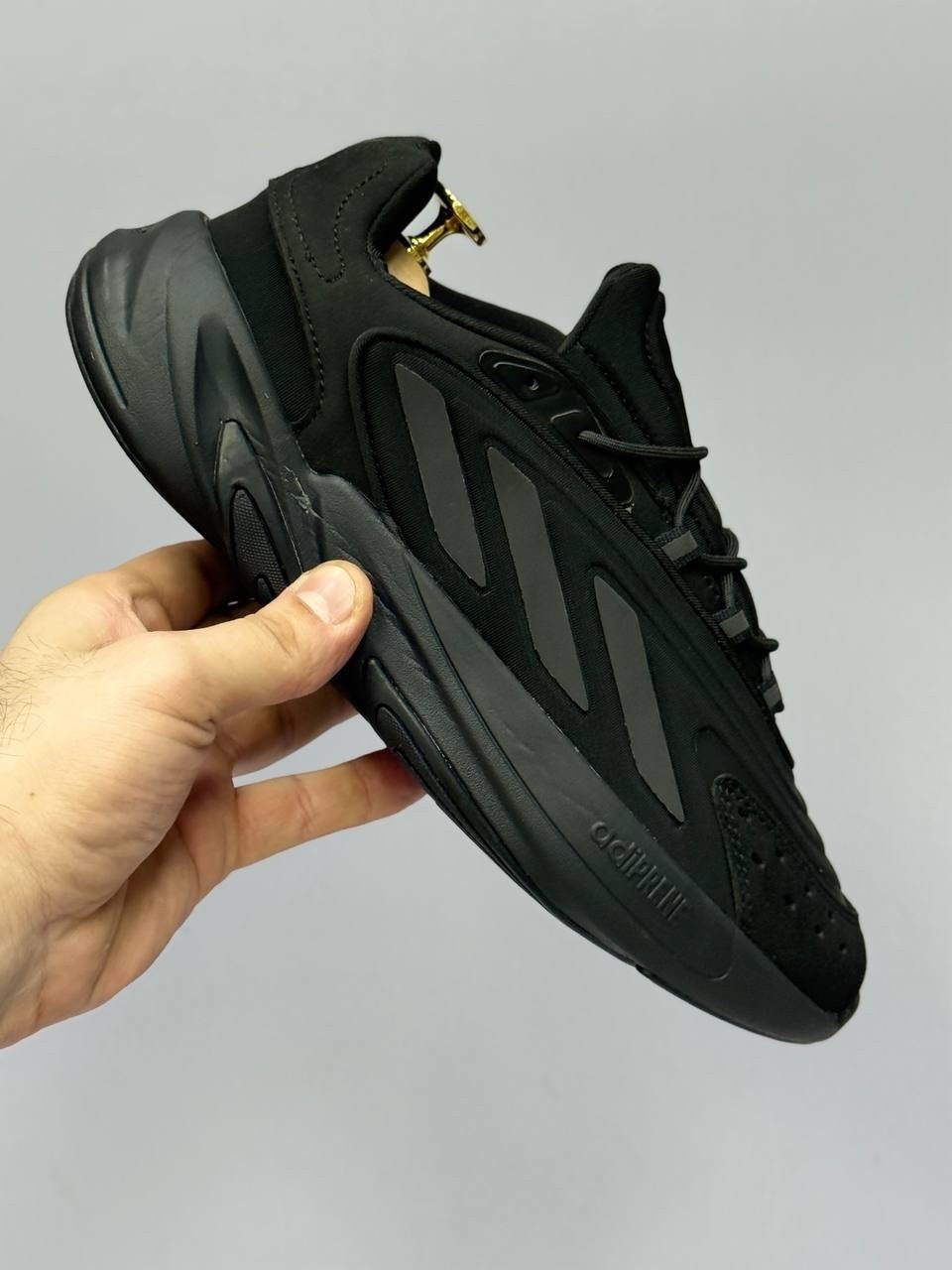 кроссовки adidas ozelia,кроссовки мужские adidas,кроссовки adidas,мужские кроссовки adidas ozelia,черные кроссовки adidas originals ozelia