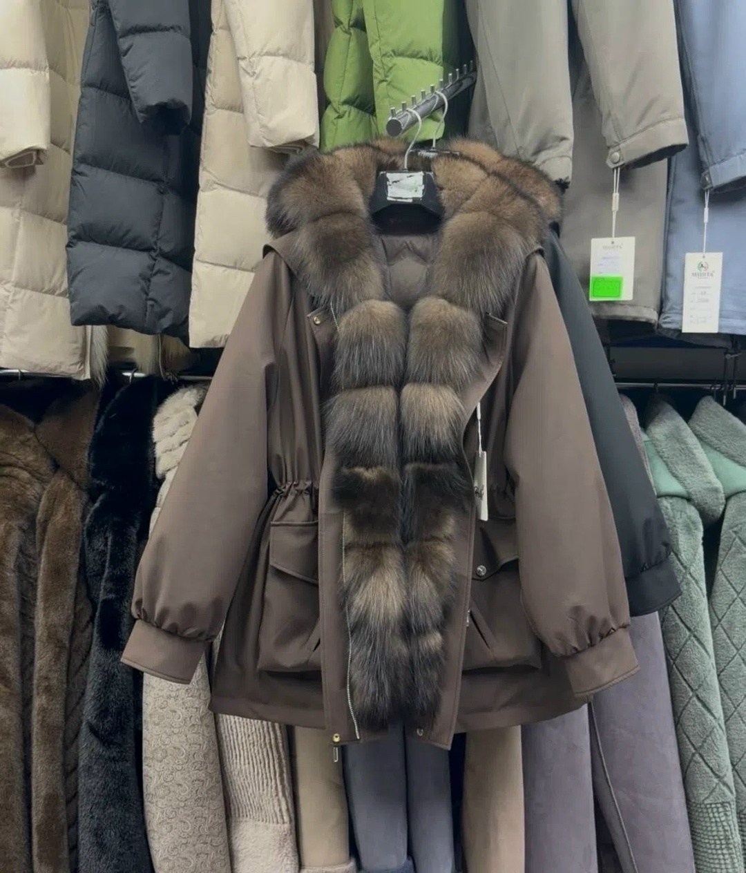 парка с натуральным мехом,парка milliant,парка с мехом,парка с натуральным мехом женская,зимняя парка с натуральным мехом