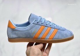 Кроссовки