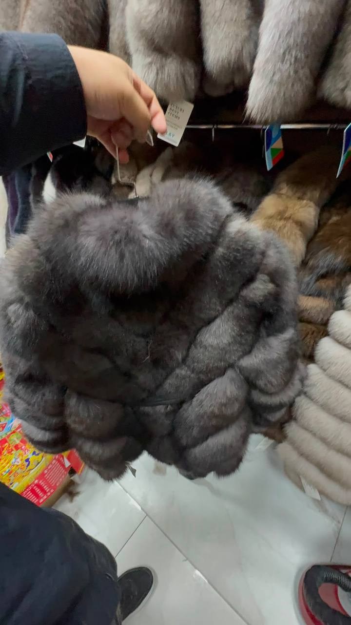 шуба из песца,женское короткое меховое пальто из лисьего меха,шуба песец,шуба из песца под соболя,женская шуба из натурального лисьего меха