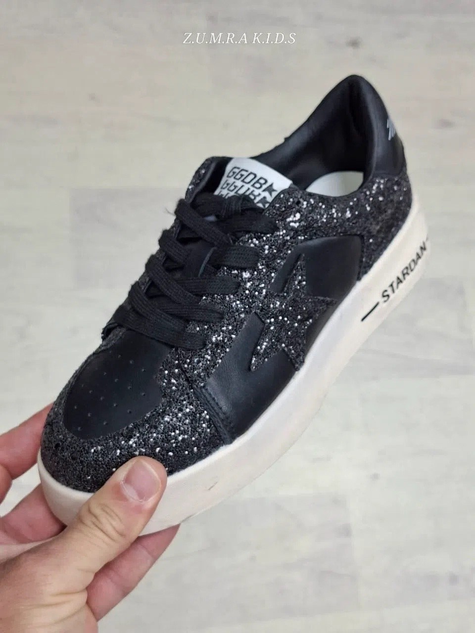 ,golden goose кеды super-star с кристаллами черный,кроссовки со звездами,кеды hi star с блестками golden goose черный, женская