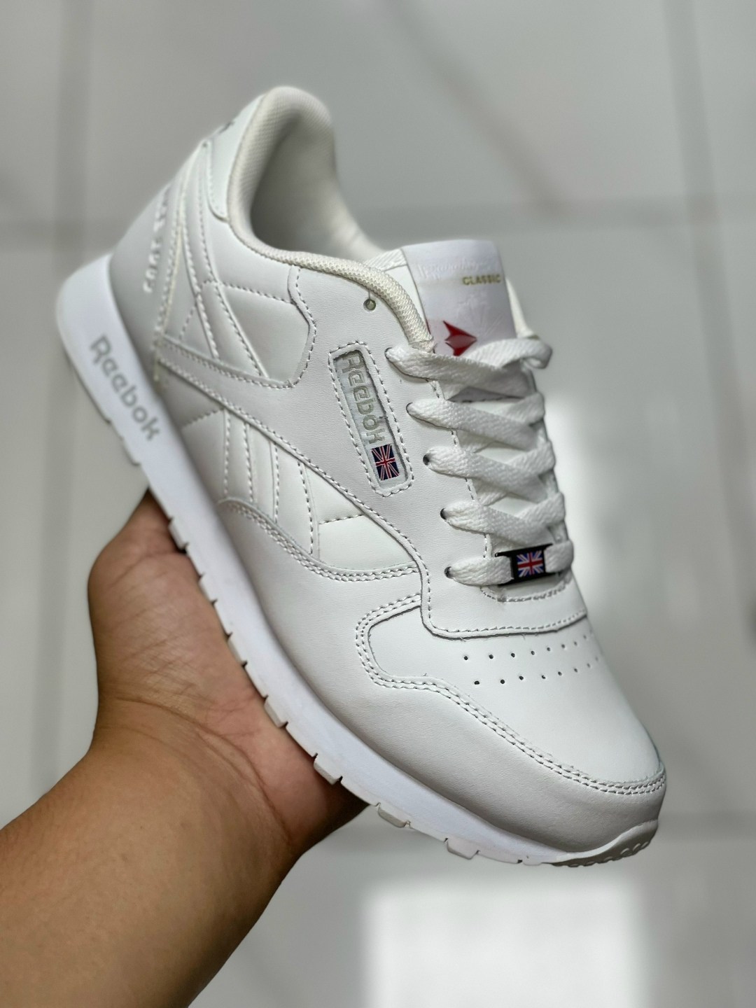 reebok кроссовки 'classic',кроссовки мужские reebok classic leather,кроссовки reebok,мужские кроссовки reebok,reebok кроссовки в черный