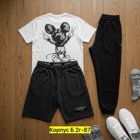 Костюм