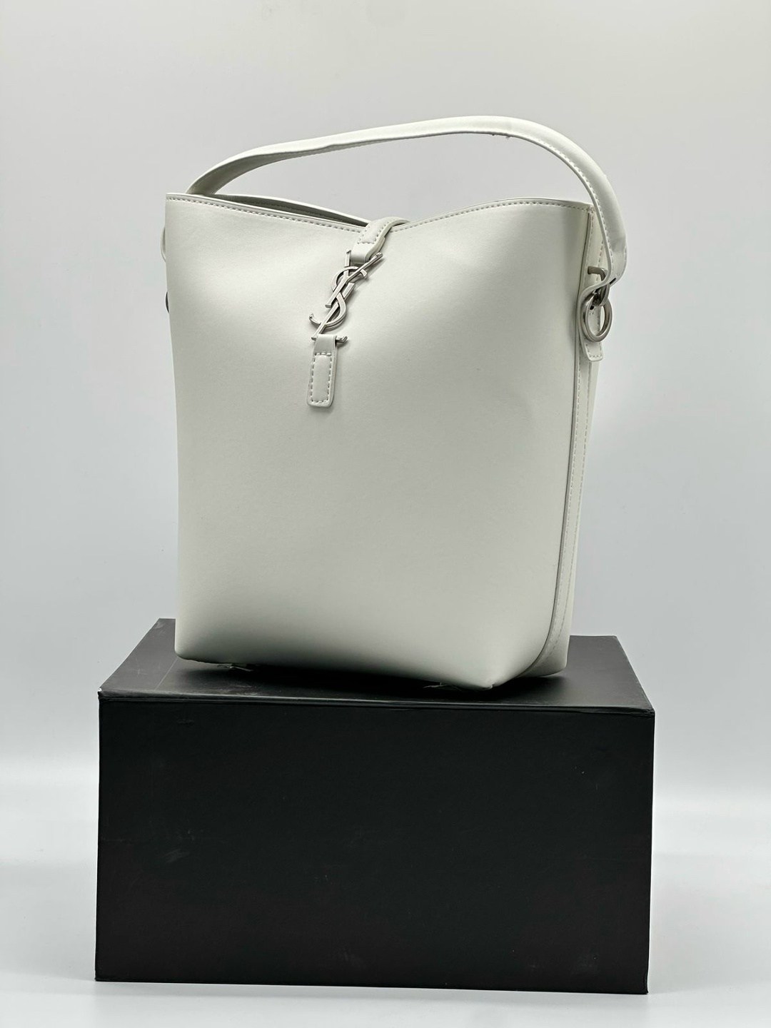 yves saint laurent сумка,сумка женская yves saint laurent,сумка,рафия ив сен лоран сумка,женская сумка