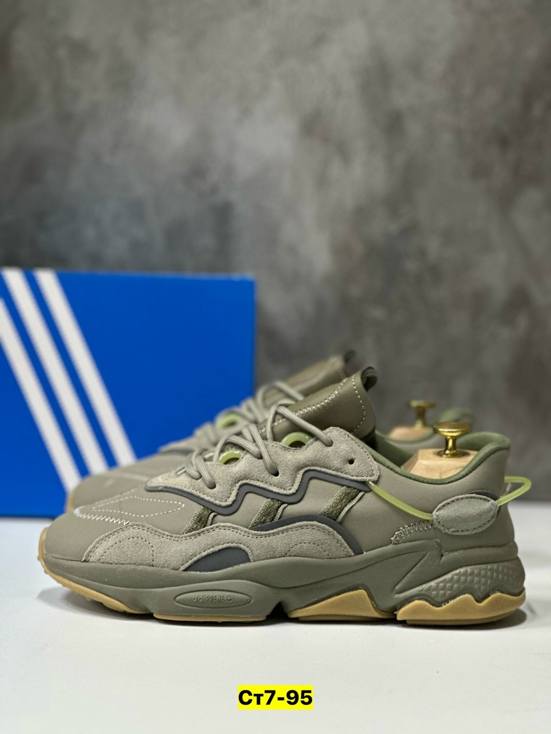 кроссовки adidas ozweego мужские зеленые,кроссовки adidas ozweego,мужские кроссовки adidas ozweego,кроссовки adidas ozweego зеленые зимние,кроссовки женские adidas ozweego