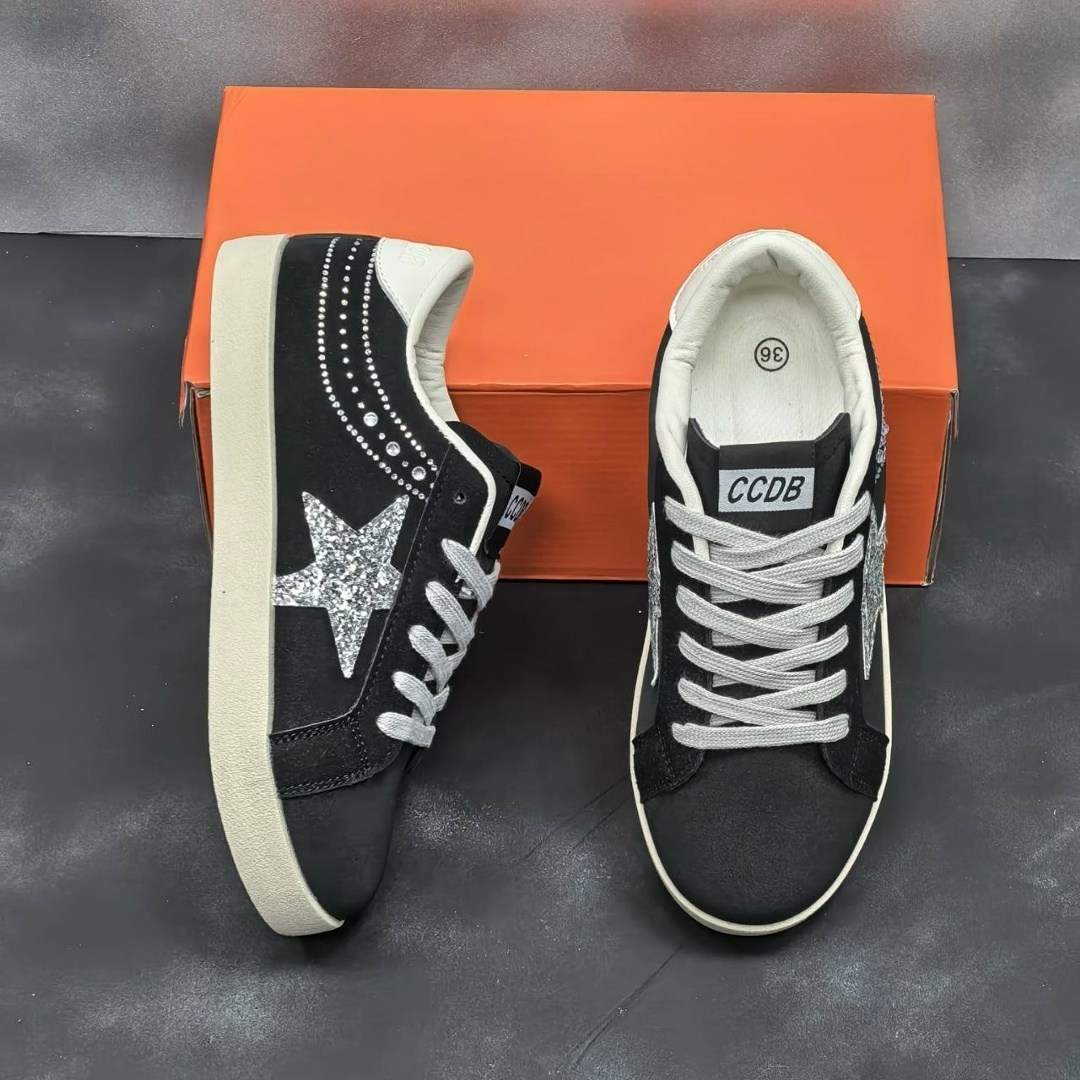 кеды hi star с блестками golden goose черный,кеды super-star с блестками golden goose черный,golden goose hi star glitter suede sneakers black,кроссовки со звездами,golden goose кеды hi star черный