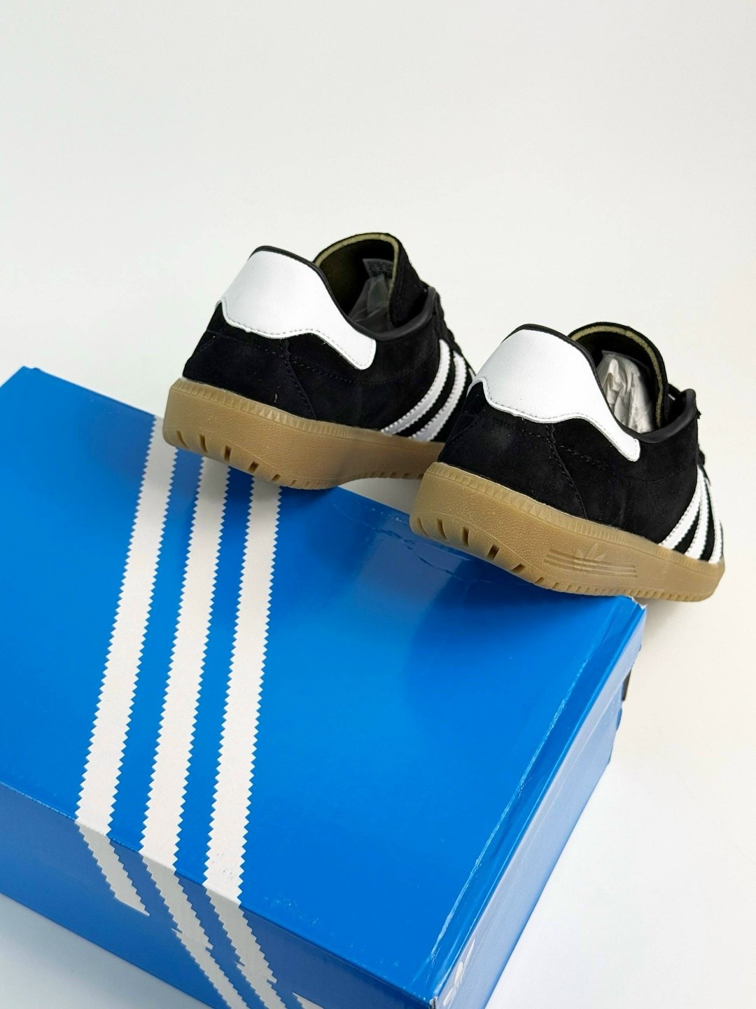 кроссовки adidas,,кроссовки адидас,кроссовки adidas bermuda,кроссовки адидас гамбург