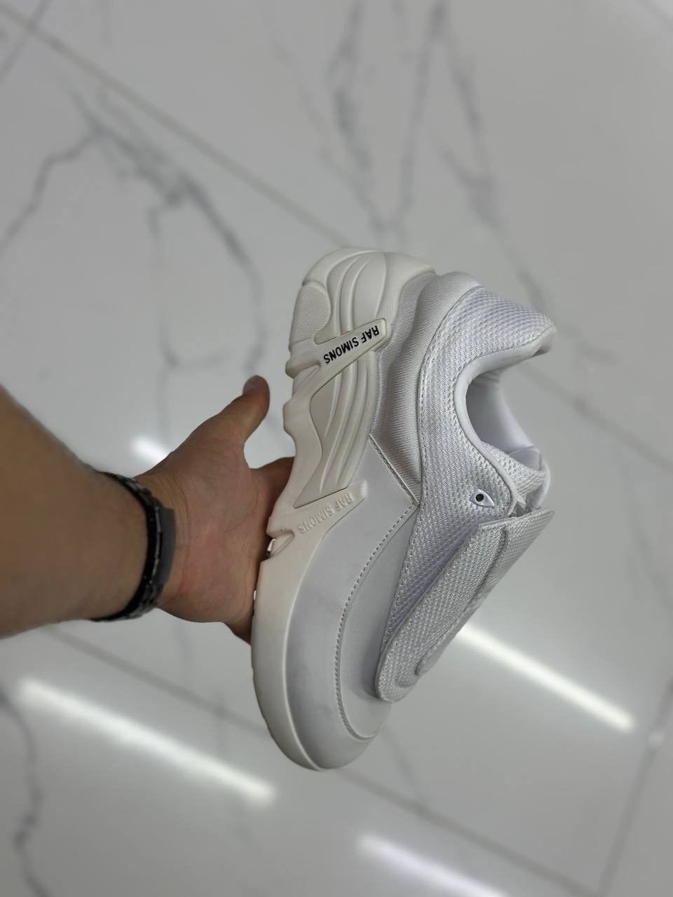 женские кроссовки balenciaga,кроссовки balenciaga,кроссовки balenciaga triple s,кроссовки баленсиага женские,кроссовки