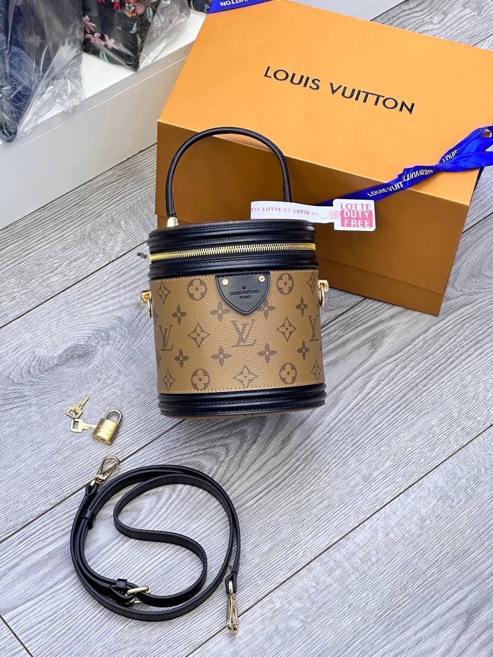 louis vuitton сумка на плечо,louis vuitton сумка ведро,louis vuitton сумка,сумка женская louis vuitton,сумка ведро луи виттон