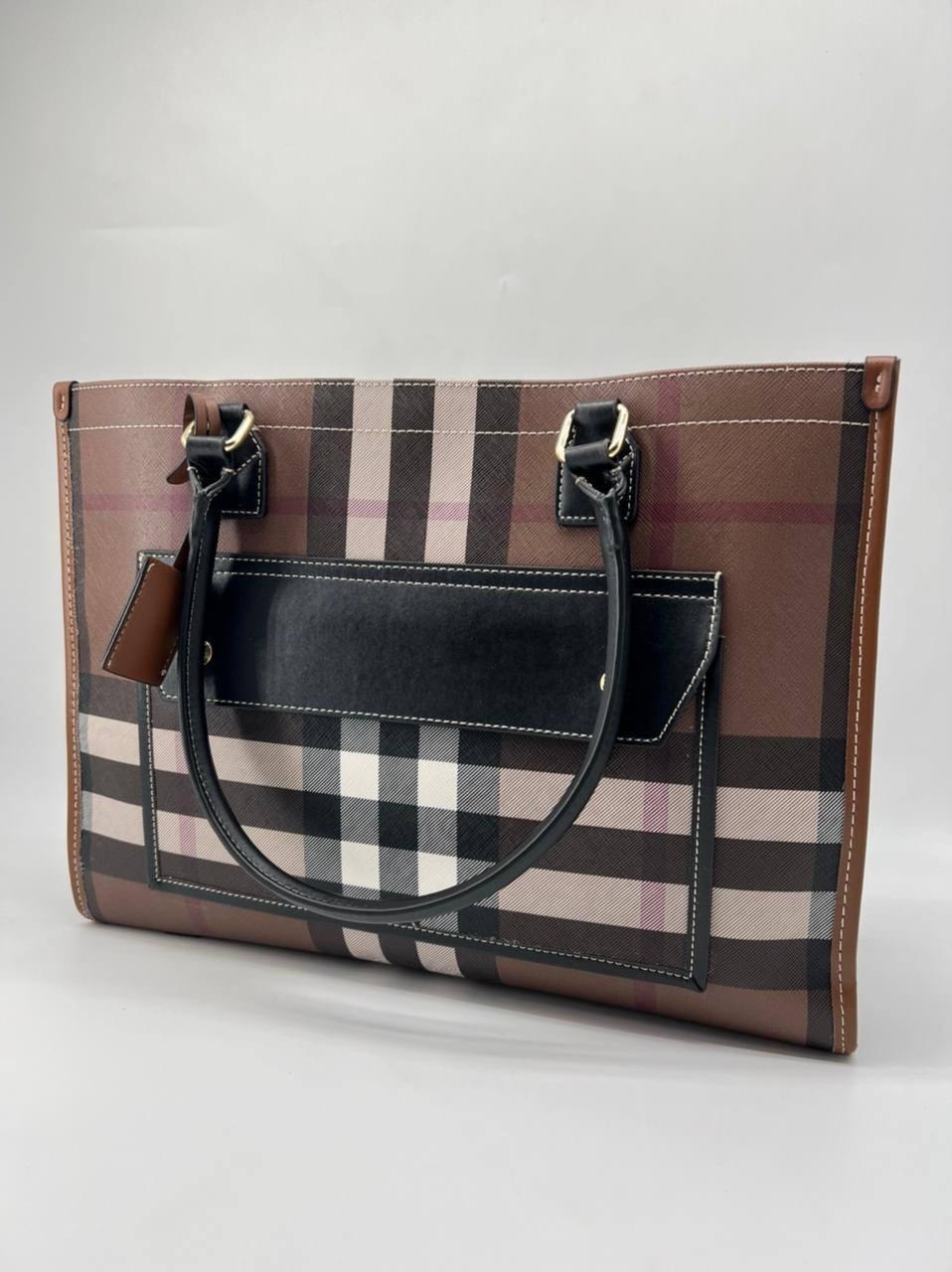 сумка burberry,burberry сумка тоут,burberry сумка женская,сумка берберри,сумка женская burberry burberry 530895652