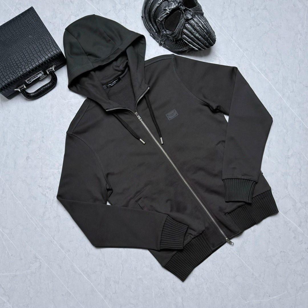 спортивный костюм brunello cucinelli,спортивный костюм dolce&gabbana,костюм,спортивные костюм,мужской спортивный костюм