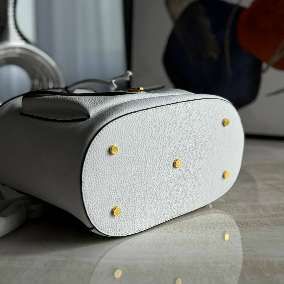 стильная рюкзак,рюкзак женский натуральная кожа,рюкзак coccinelle,рюкзак,рюкзак женские