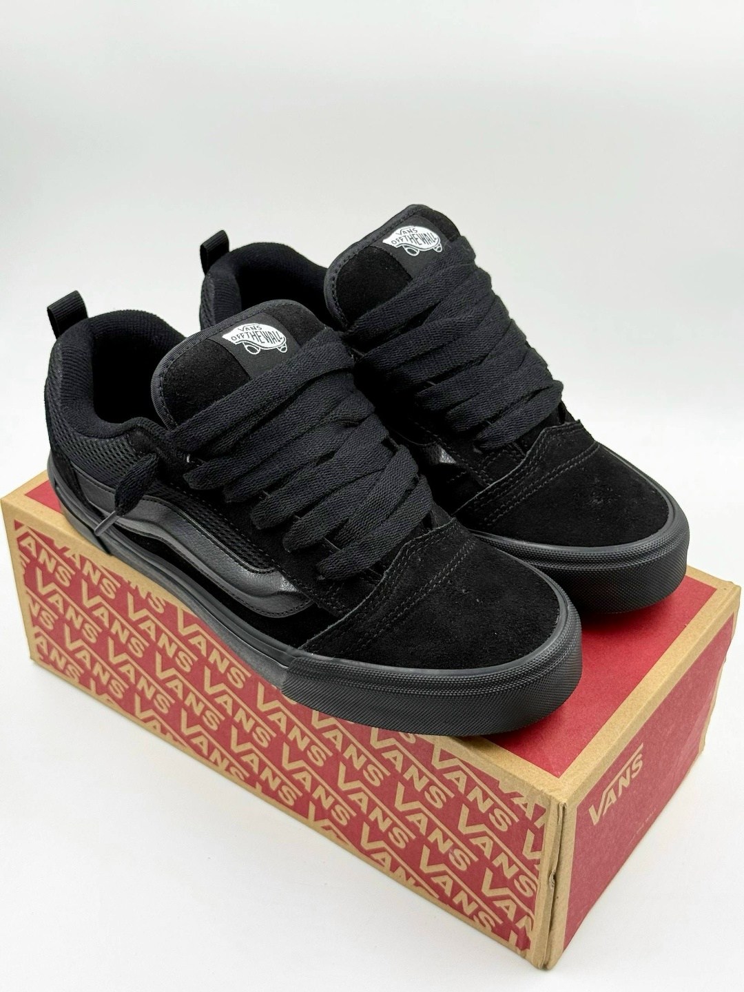 ,черные кроссовки,vans knu skool,кроссовки vans,кеды мужские vans knu skool черные