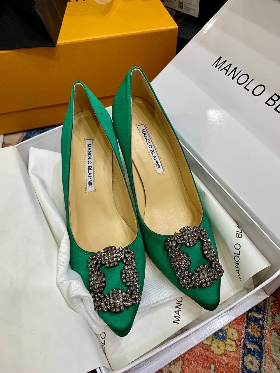 туфли manolo blahnik,туфли маноло бланик,туфли маноло бланик зеленые,туфли manolo blahnik hangisi,туфли изумрудного цвета