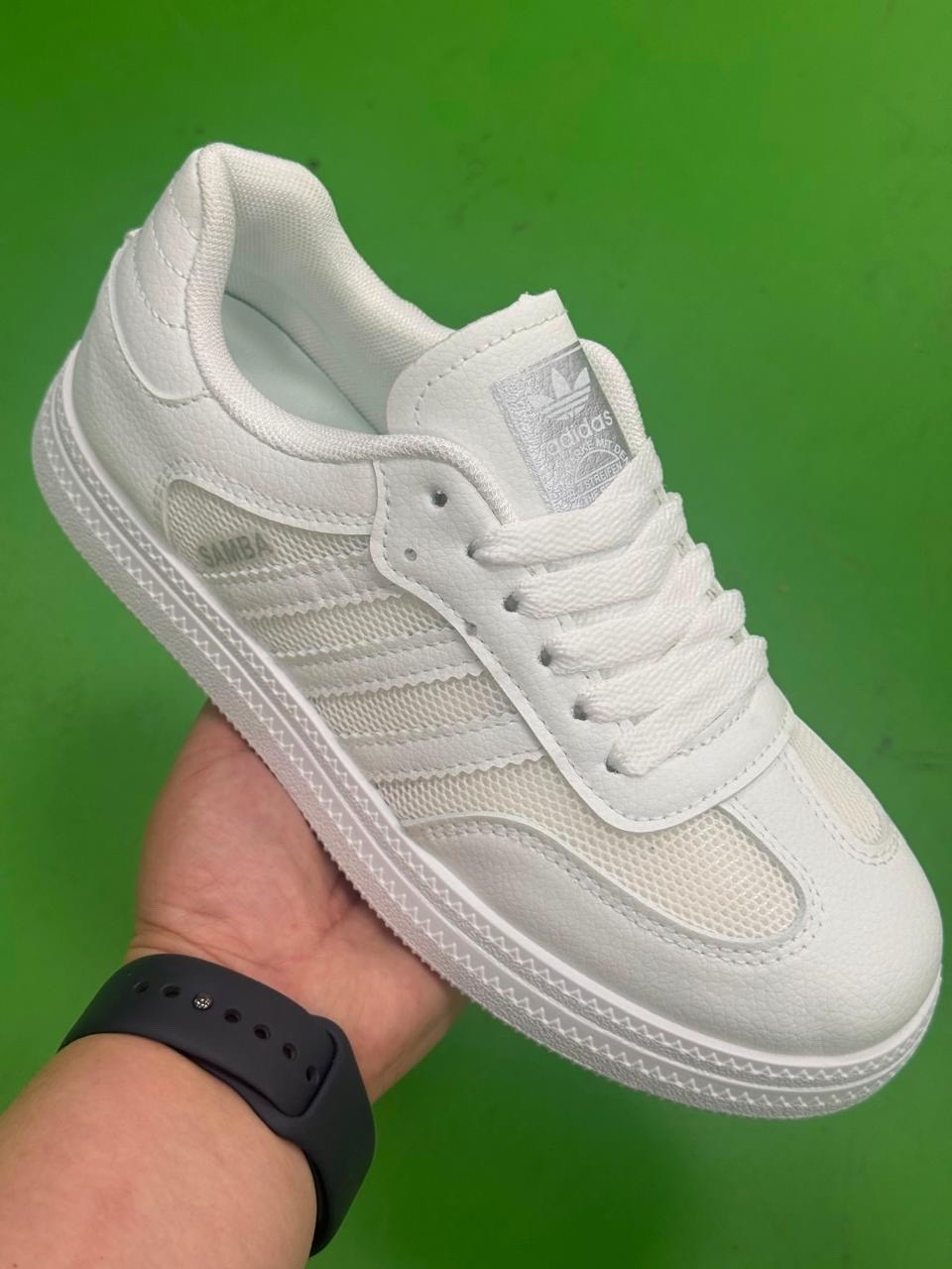 кроссовки adidas,кроссовки адидас,adidas кроссовки женские,белые кроссовки адидас,adidas original