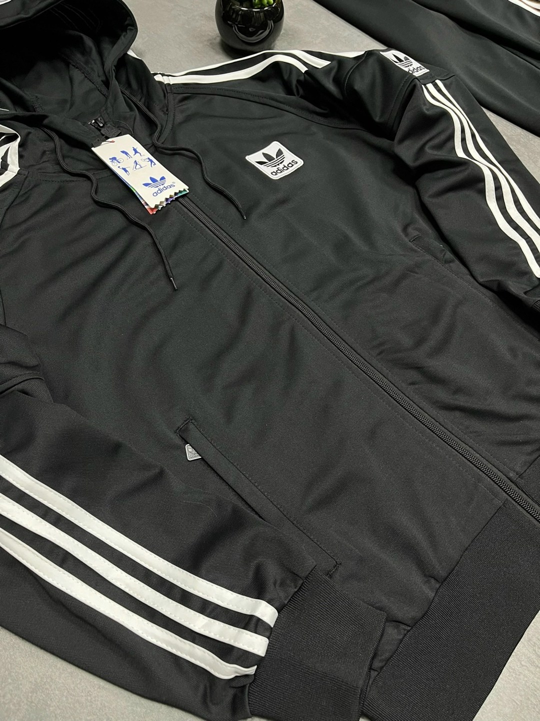 спортивные костюмы адидас,спортивный костюм мужской adidas,спортивные костюмы адидас мужские,спортивный костюм adidas originals,adidas спортивный костюм