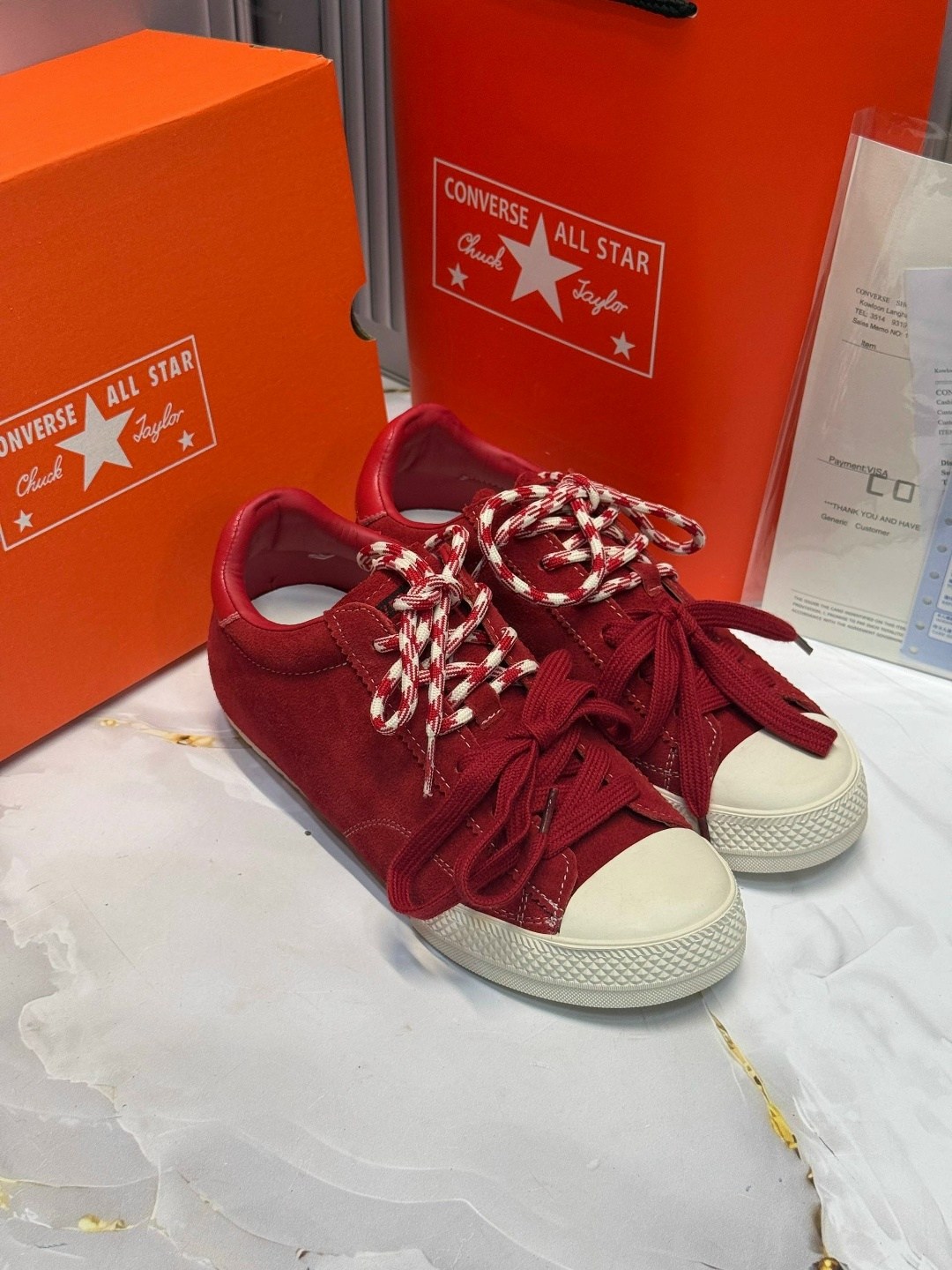 ,golden goose super star,golden goose кеды с красной звездой,замшевые кеды,converse all star