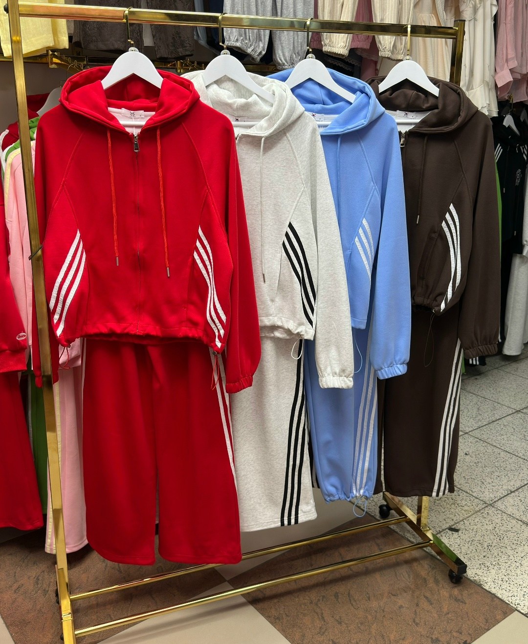 спортивные женские костюмы,стильные костюмы,женский костюм,спортивный костюм спортивные костюмы,женский спортивный костюм из двух предметов