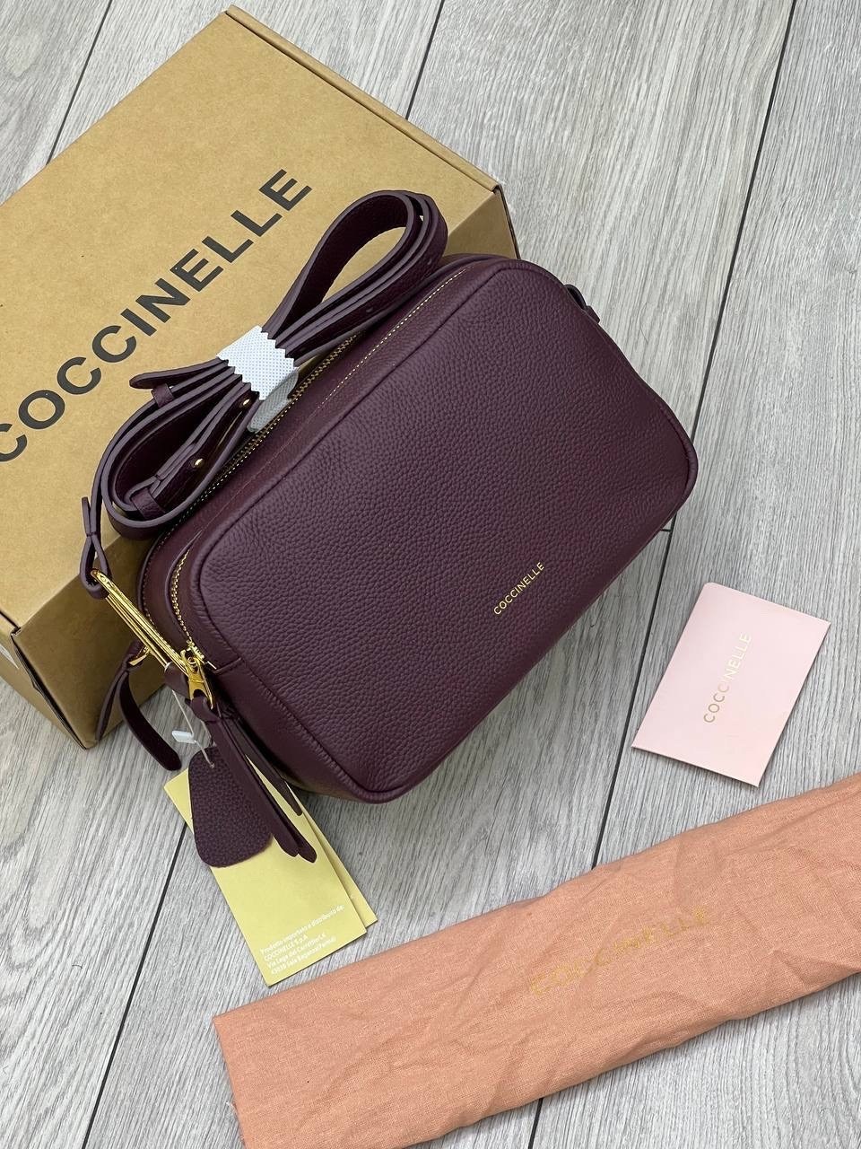 coccinelle сумка,сумка кожаная coccinelle,женская сумка coccinelle,сумка,сумка кожаная coccinelle malory