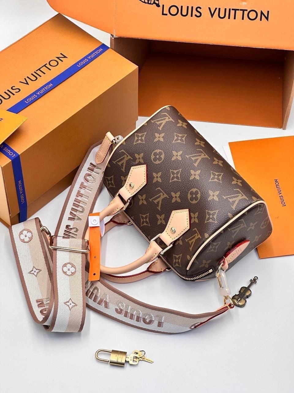 сумка женская louis vuitton,сумка louis vuitton,louis vuitton сумка на плечо,louis vuitton сумка кросс-боди,кожаная сумка louis vuitton