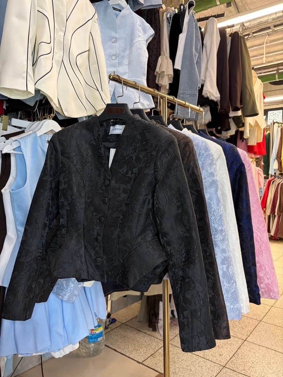 костюм классический key fashion офисная мода,деловой костюм,костюм классический,жакет с баской,деловой женский костюм