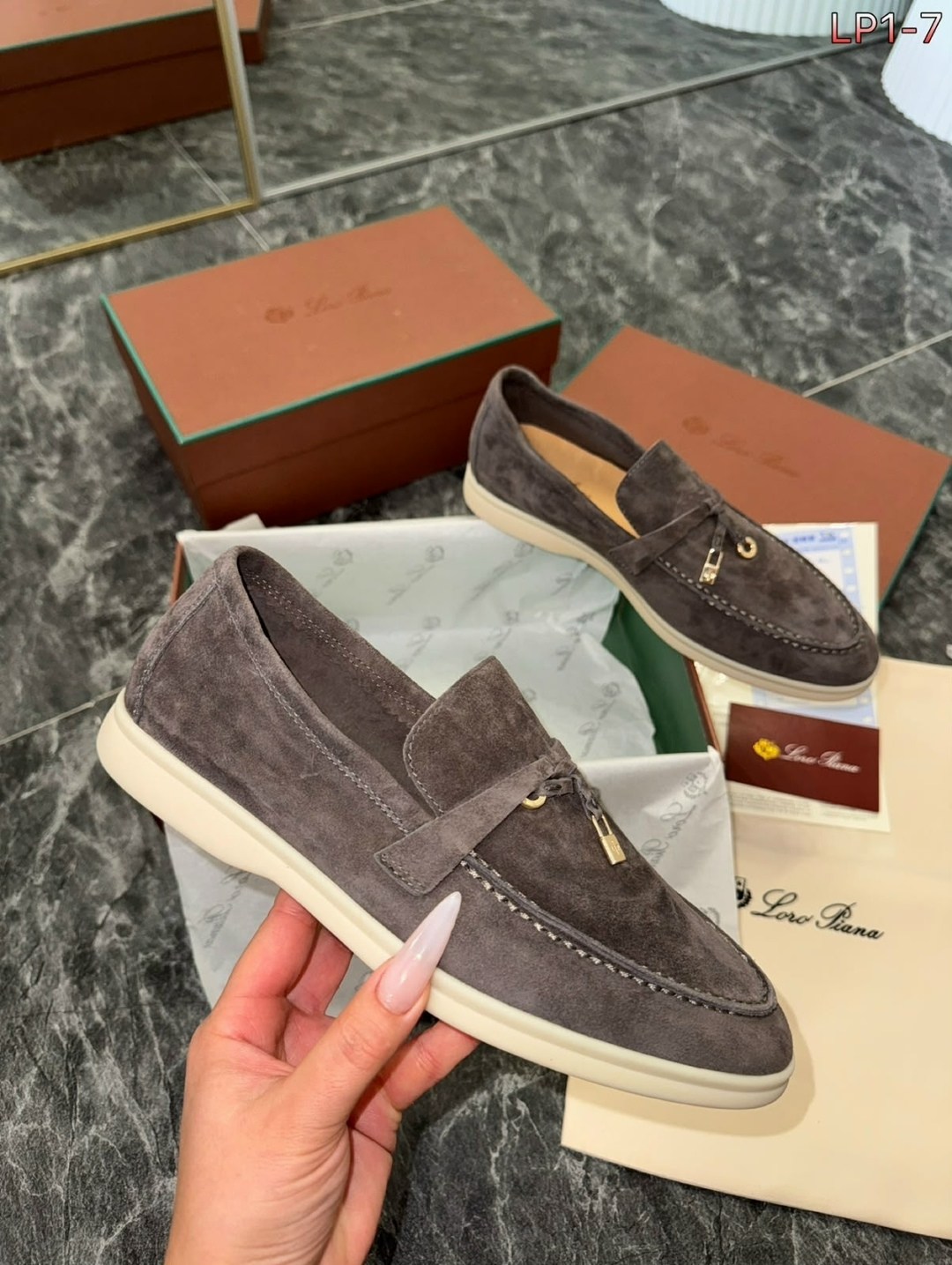 ,лоферы женские замшевые,лоферы loro piana,лоферы loro piana женские,лоферы из натуральной замши loro piana