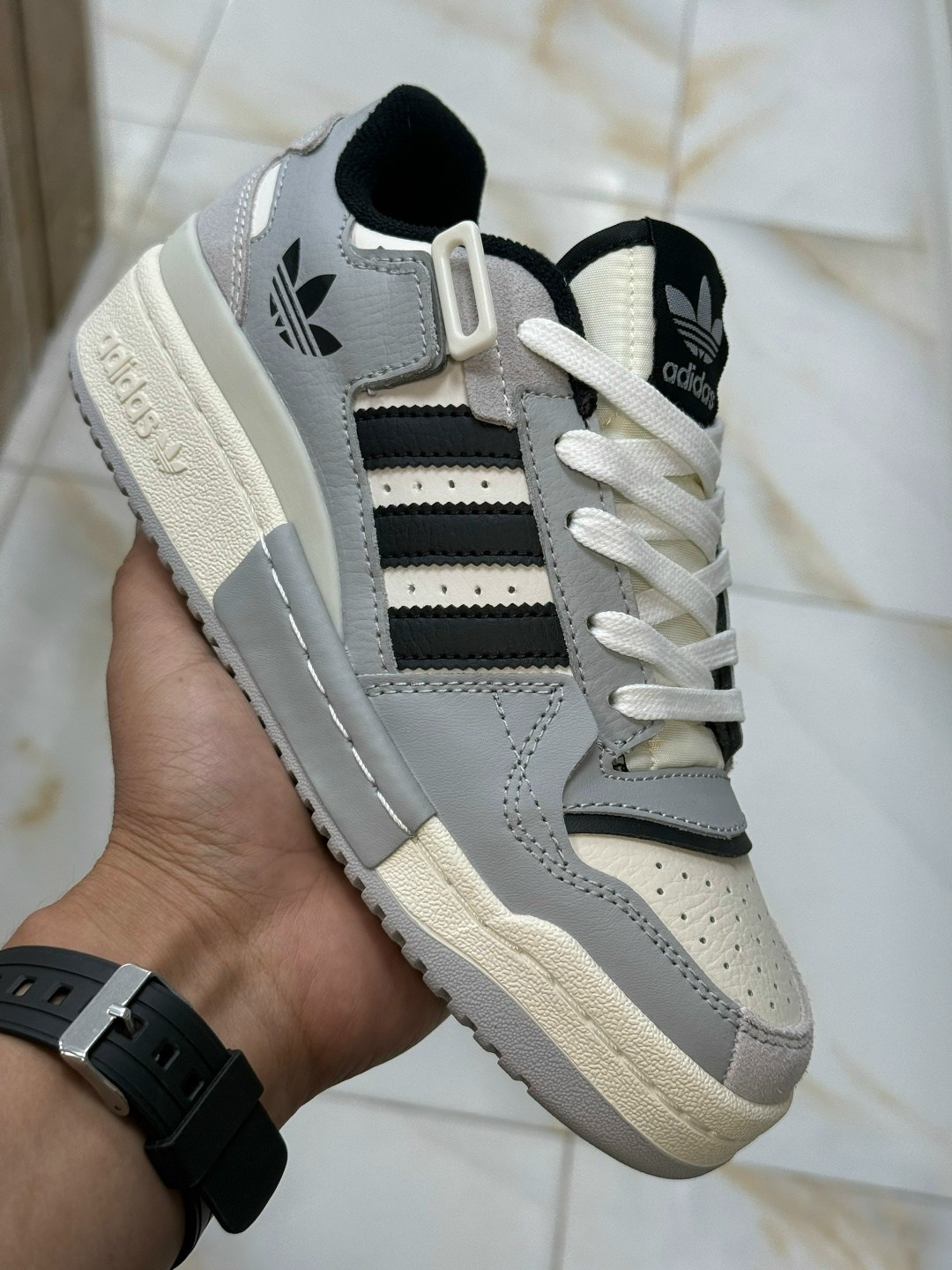 кроссовки adidas,кроссовки адидас,кроссовки мужские adidas forum low серые,кроссовки adidas forum low white,кроссовки adidas originals forum exhibit low grey black