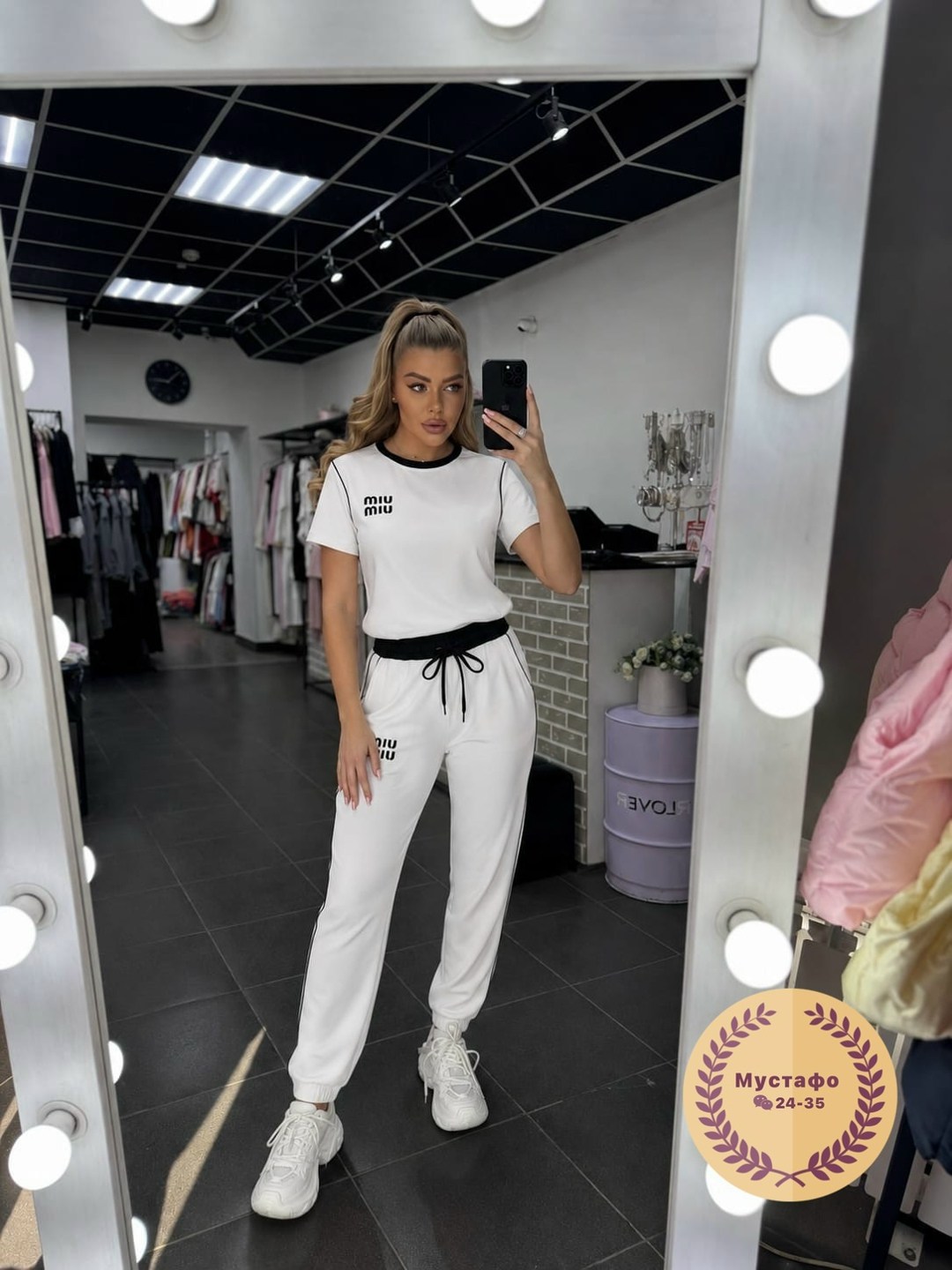 chanel костюм спортивный женский с футболкой,костюмы спортивные женские,костюм белый,спортивный костюм одежда,летние костюмы