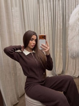 Костюм