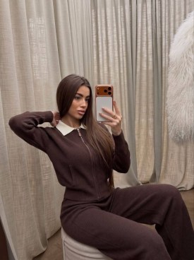 Костюм