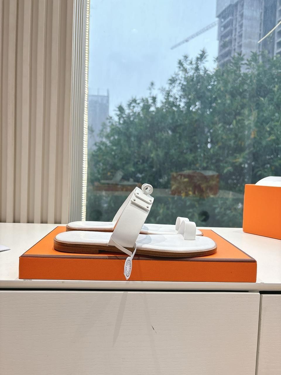 шлепки эрмес,сандалии hermes,шлепанцы hermes,сандалии женские,шлепки hermes oran