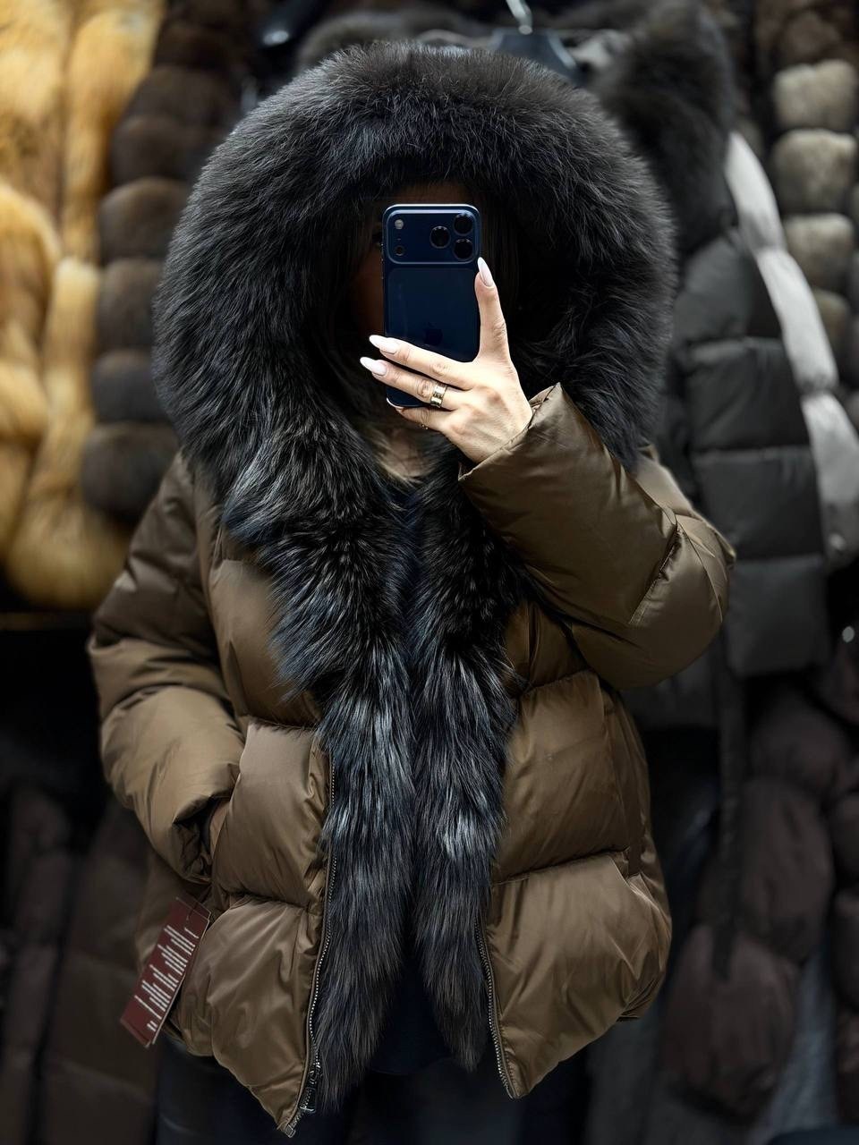 пуховик с натуральным мехом,пуховик с натуральным мехом чернобурки,пуховик с мехом,куртка - пуховик с мехом чернобурки city furs,пуховик с чернобуркой