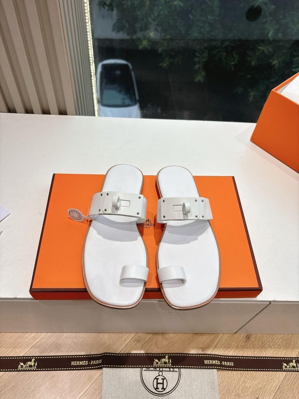 шлепки эрмес,сандалии hermes,шлепанцы hermes,сандалии женские,шлепки hermes oran