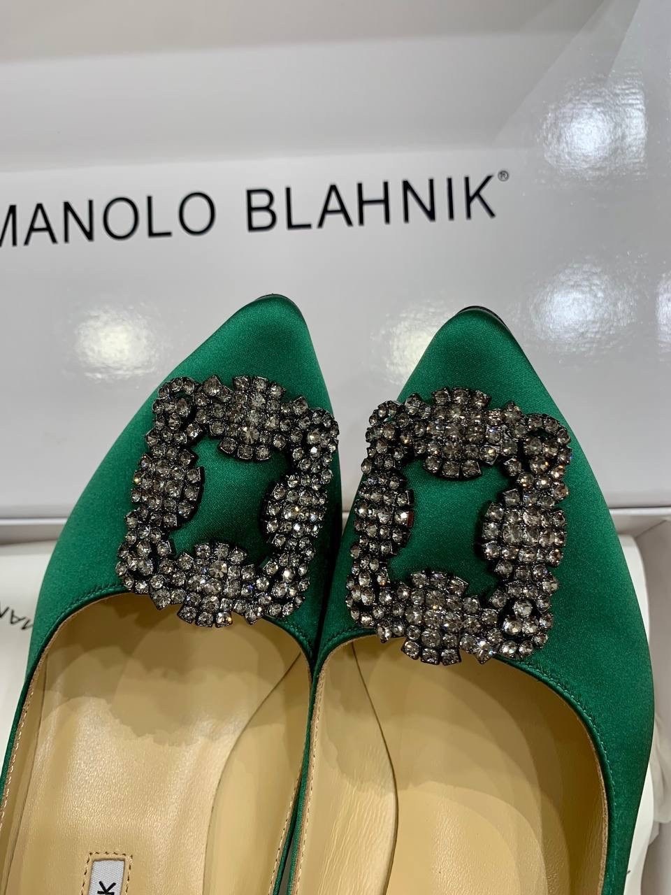туфли manolo blahnik,туфли маноло бланик,туфли маноло бланик зеленые,туфли manolo blahnik hangisi,туфли изумрудного цвета