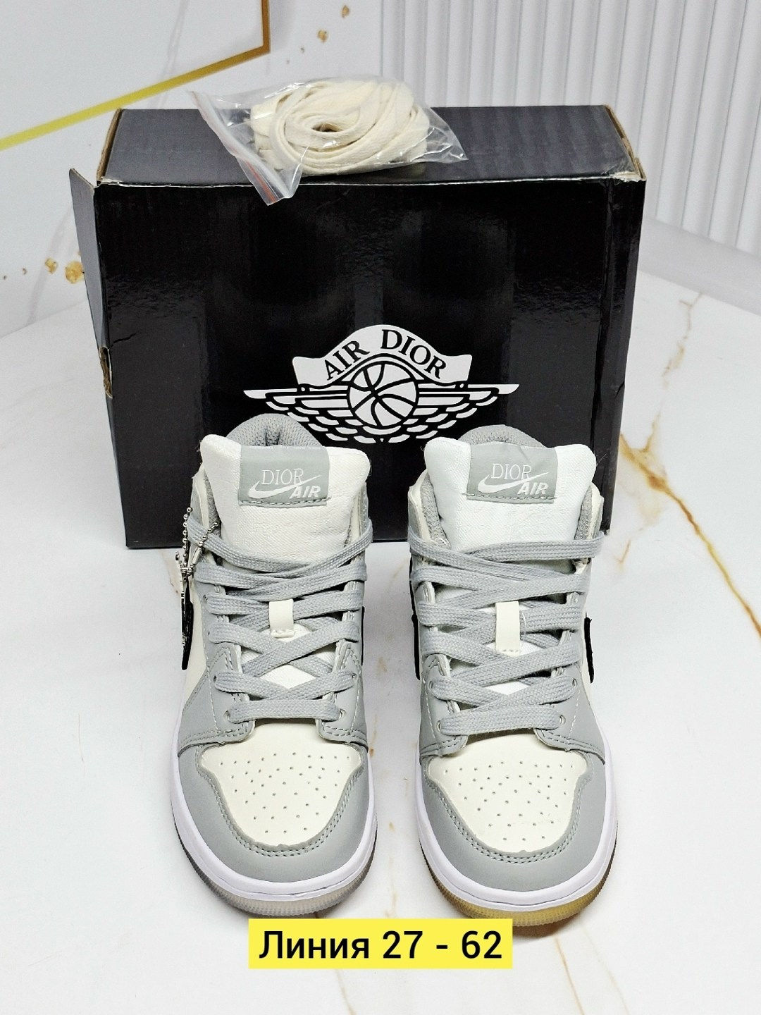 кроссовки,кроссовки nike air jordan 1,кроссовки dior x nike air jordan 1,стильные кроссовки,кроссовки найк диор