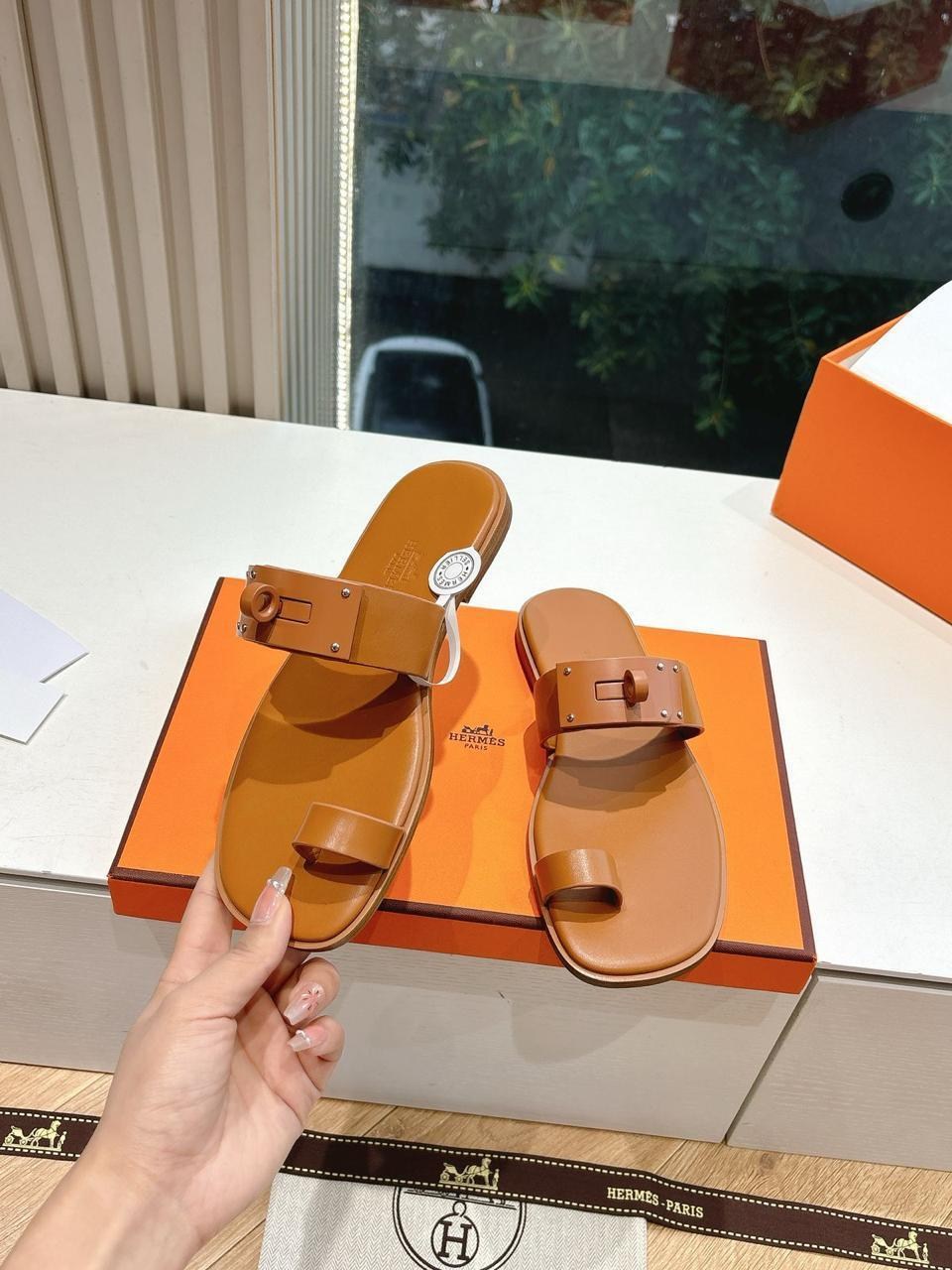 шлепки эрмес,сандалии hermes,шлепанцы hermes,сандалии женские,шлепки hermes oran