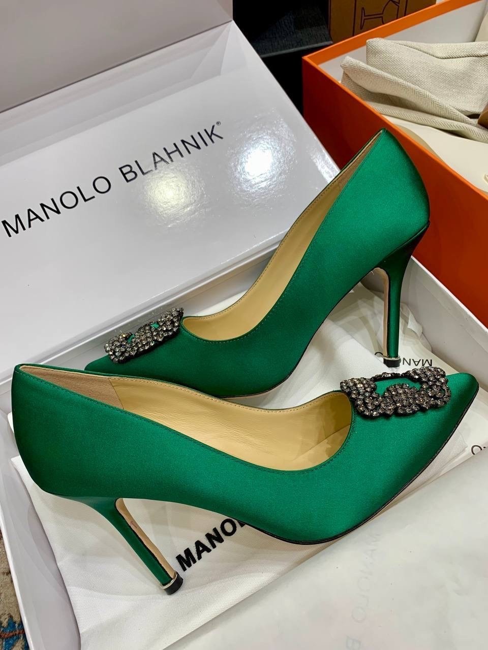 туфли manolo blahnik,туфли маноло бланик,туфли маноло бланик зеленые,туфли manolo blahnik hangisi,туфли изумрудного цвета