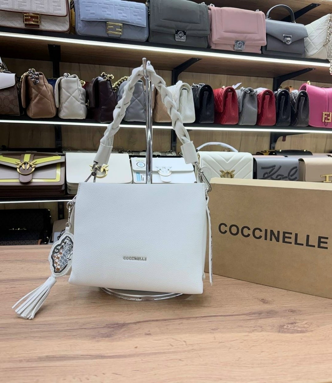 сумка coccinelle,сумка,сумка женская,сумки ,сумочка